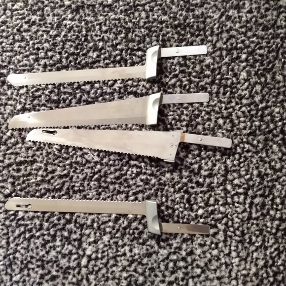 Couteau électrique cuisinart , en 4 lames  comme neuf - Picture 5 of 5